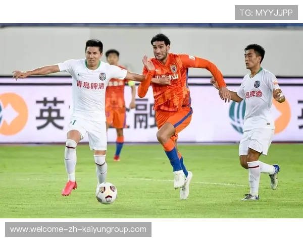 中场连续短传渗透形成有效推进,最终破门